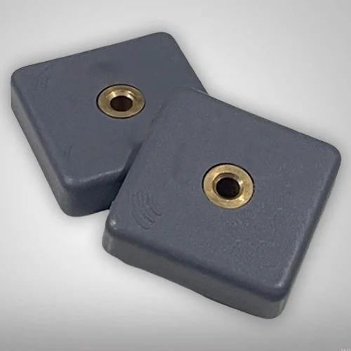 Robust UHF RFID On-Metal Hard tags